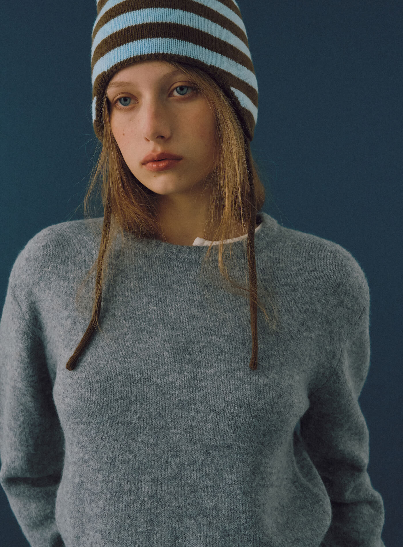 Milky Blue Pies Striped Knit Hat