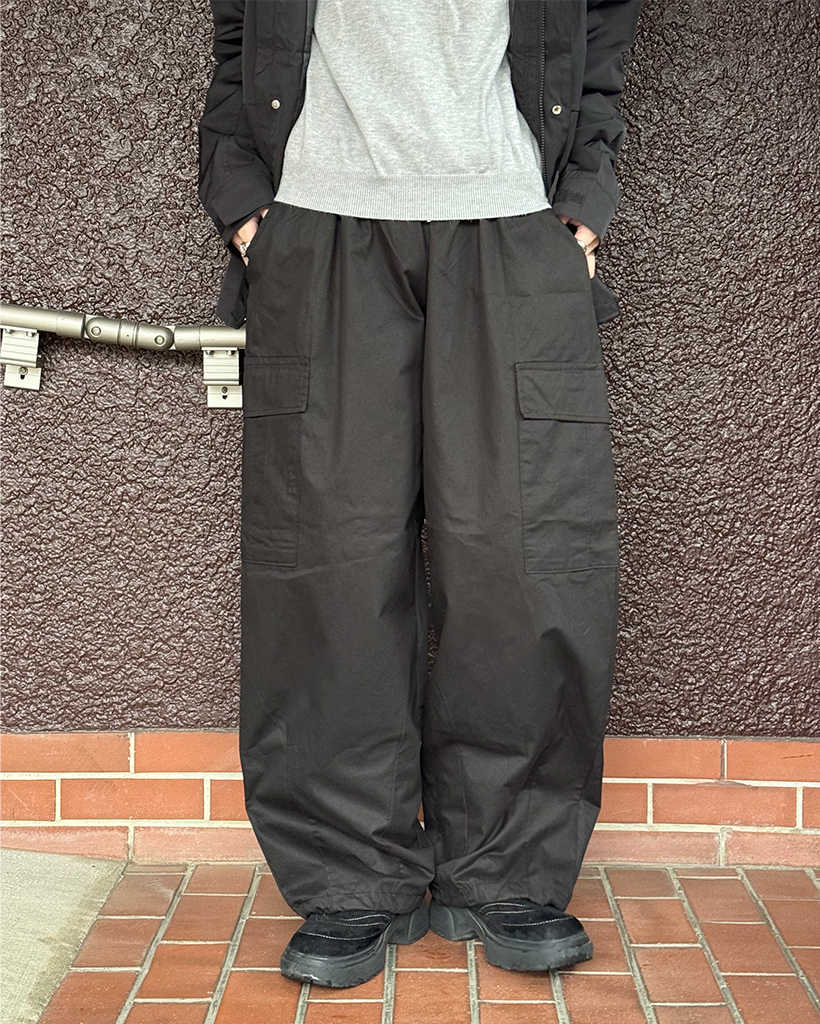 ウォッシュストリングポイントワイドカーゴパンツ