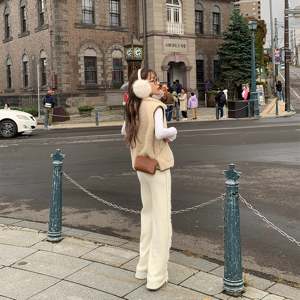 ムートンベスト | ファッション通販サイト NUGU