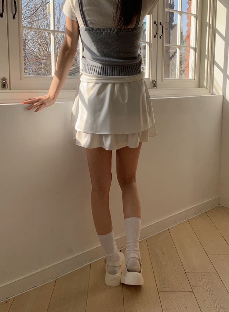 サテンフレアゴムミニスカート | ファッション通販サイト NUGU