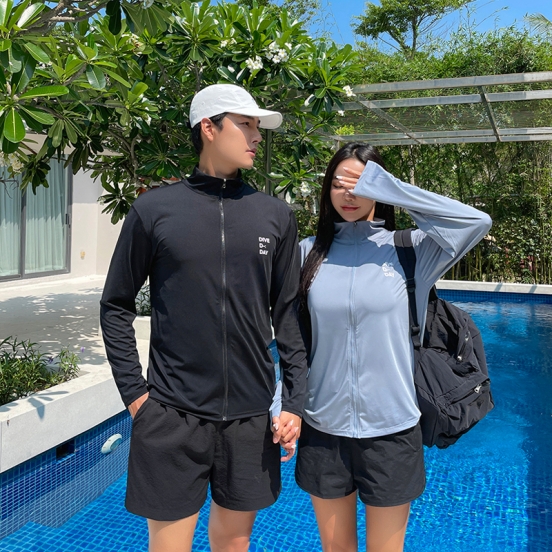 ハイネックラッシュガード