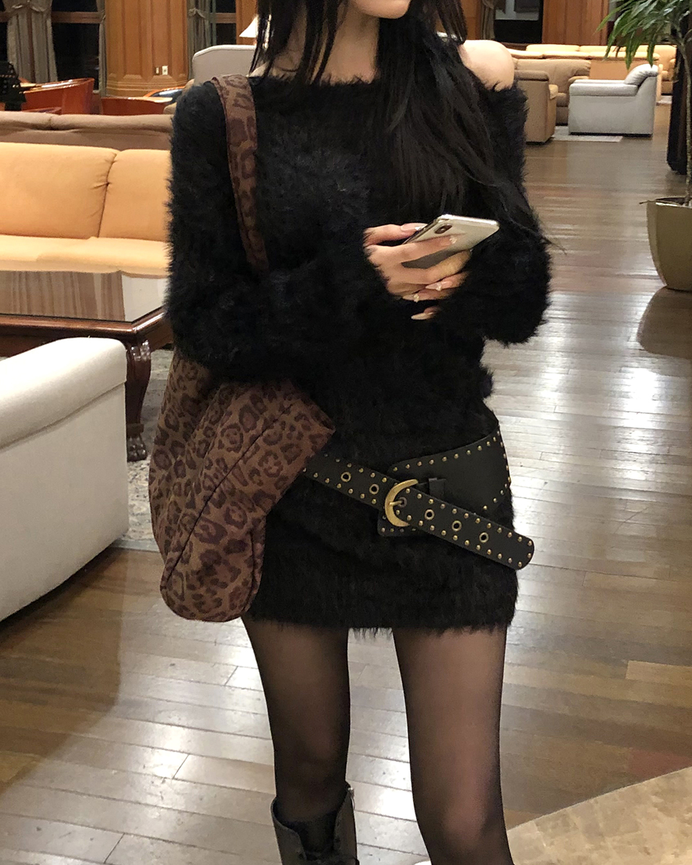 オフショルアンゴラニットドレス