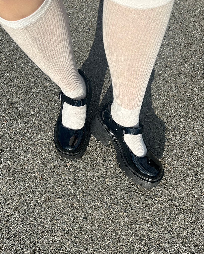 バックルタイプローファー