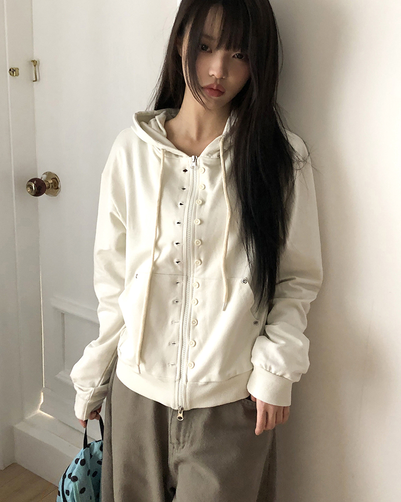 ボタンポイントジップアップパーカー