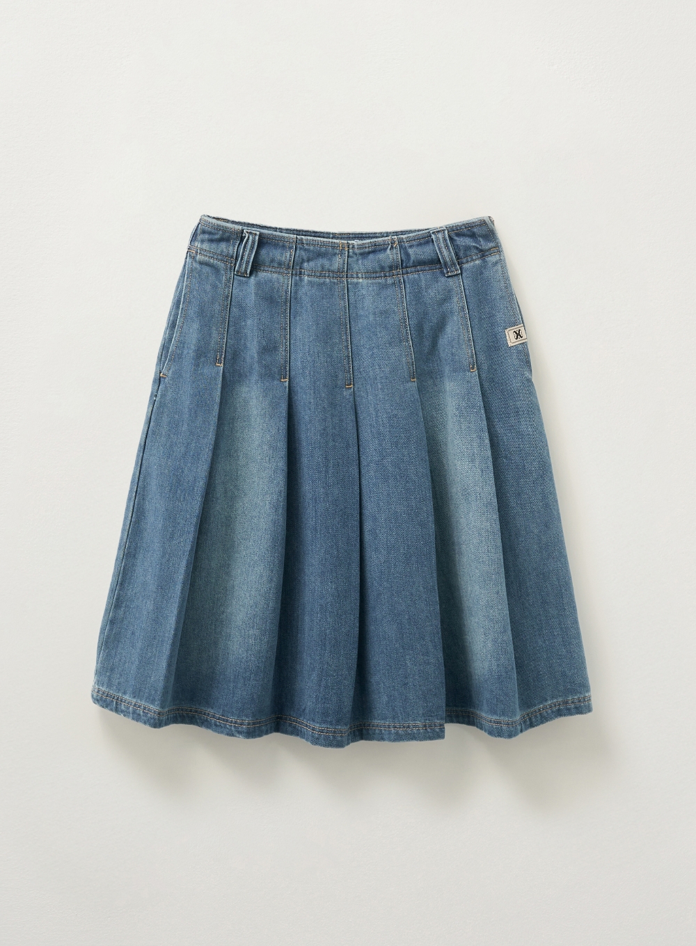 ★2024SS新作★ODD STUDIO★Washed pleated denim mini skirt washed pleated denim mini skirt - blue | ファッション通販