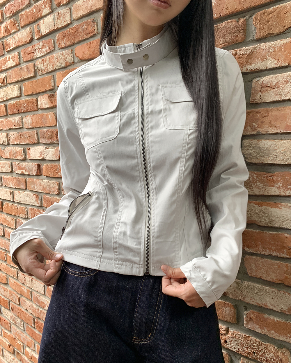 ノーカラーストラップツーボタンジャケット