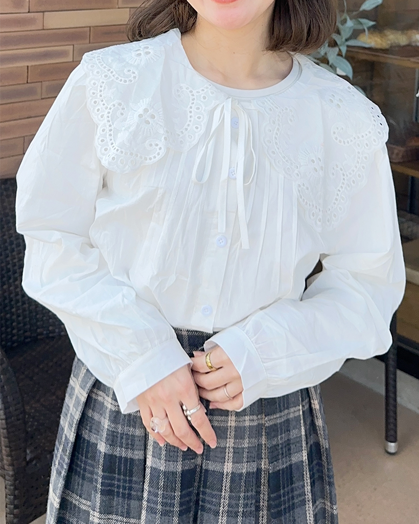 レースフラット襟ブラウス