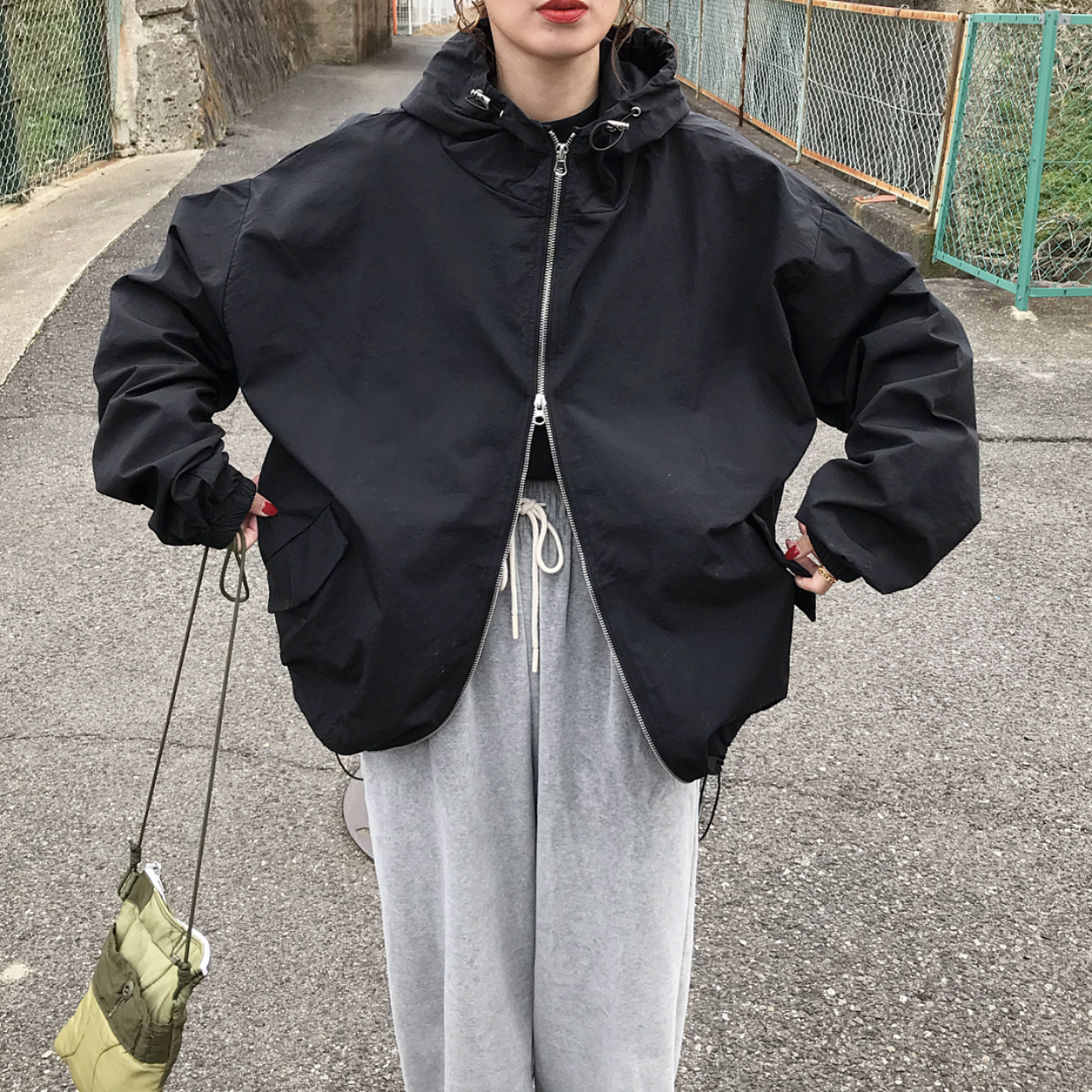 ナイロンフードジップアップ | ファッション通販サイト NUGU