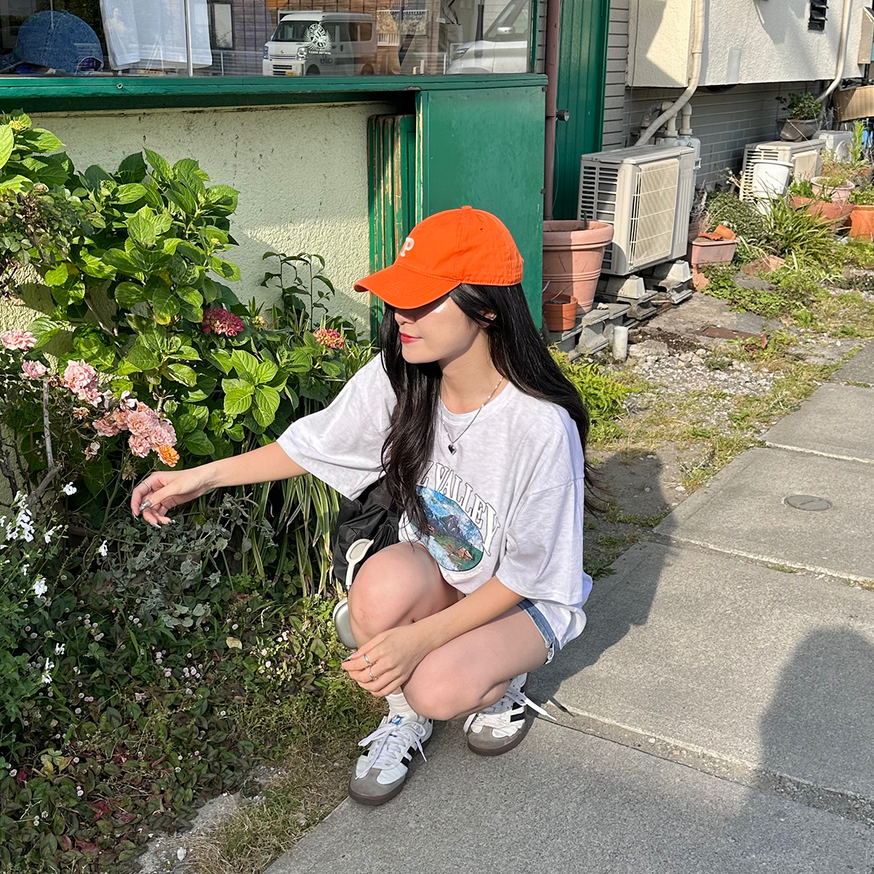 グラフィックデザインプリントTシャツ | ファッション通販サイト