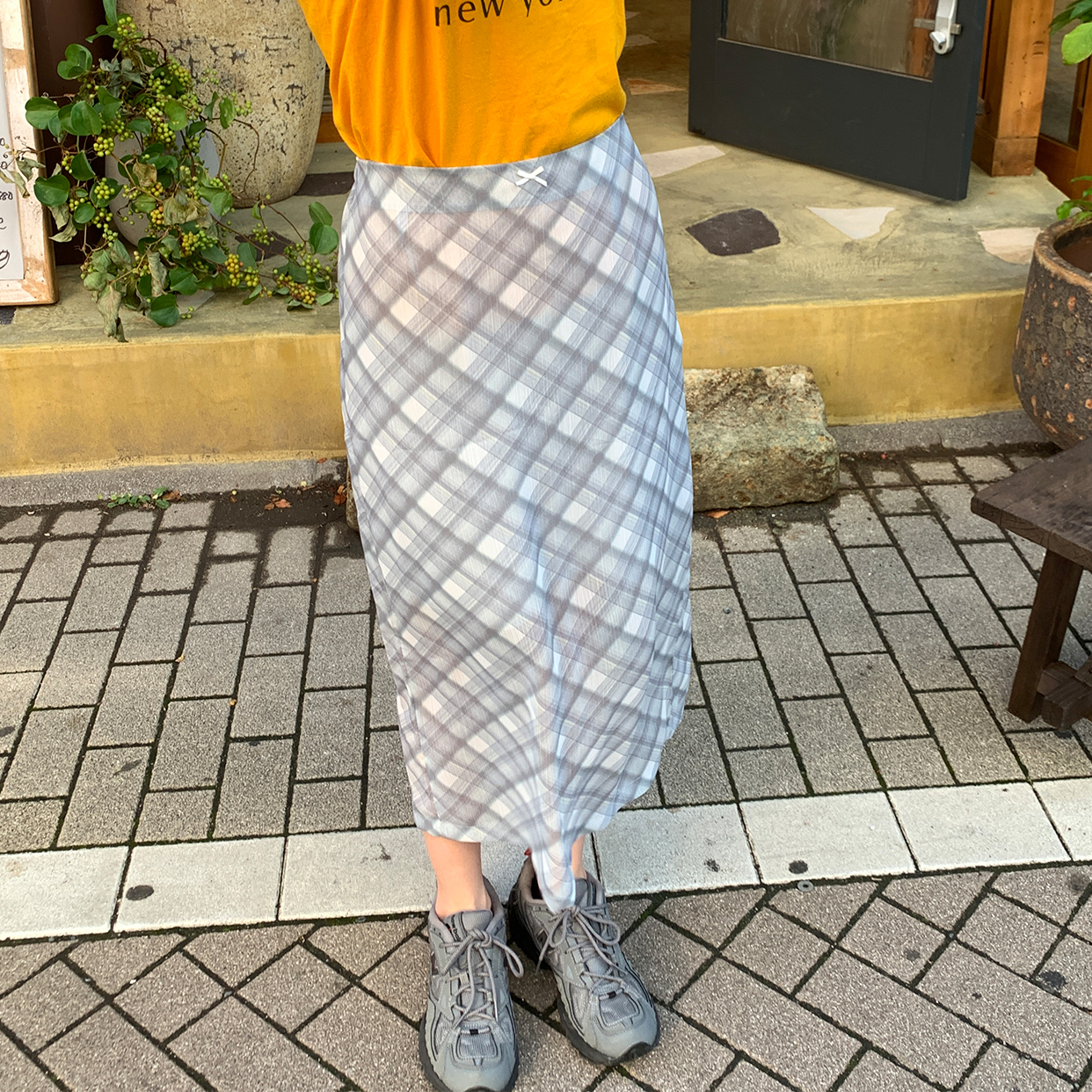 ラブリートーンオントーンチェックスカート | ファッション通販サイト NUGU 