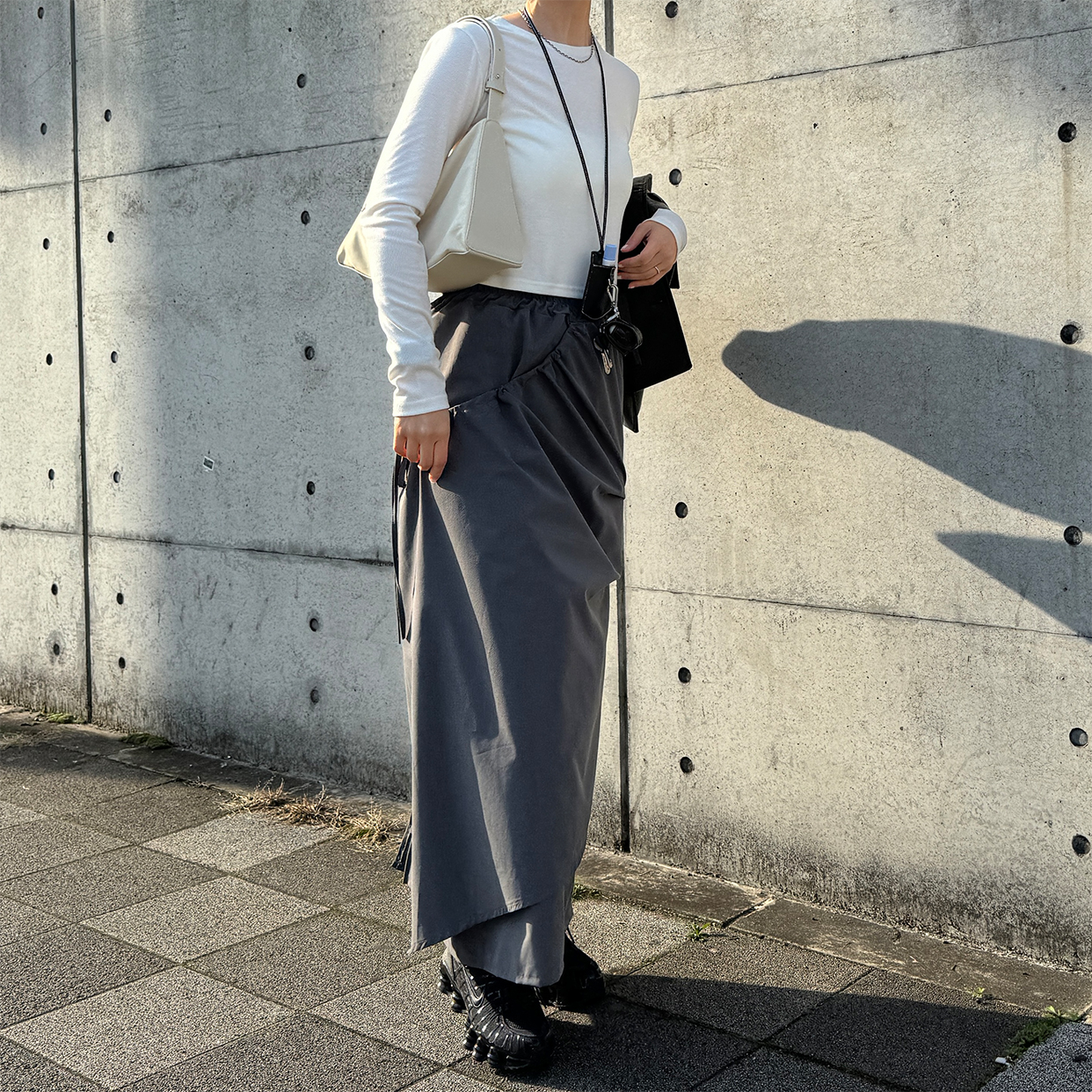 シンプルクロップドロングスリーブ | ファッション通販サイト NUGU