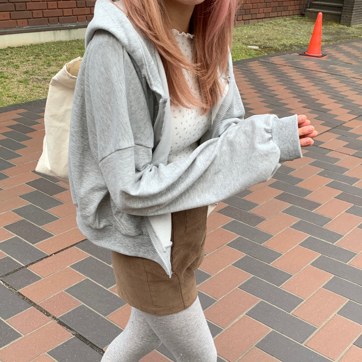 BEARDSLEY テントパーカー アイボリー×カーキ BEARDSLEY テントパーカー アイボリー×カーキ BEARDSLEY テント