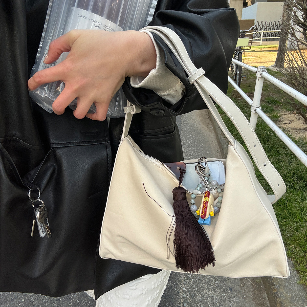 ストラップショルダーバッグ | ファッション通販サイト NUGU