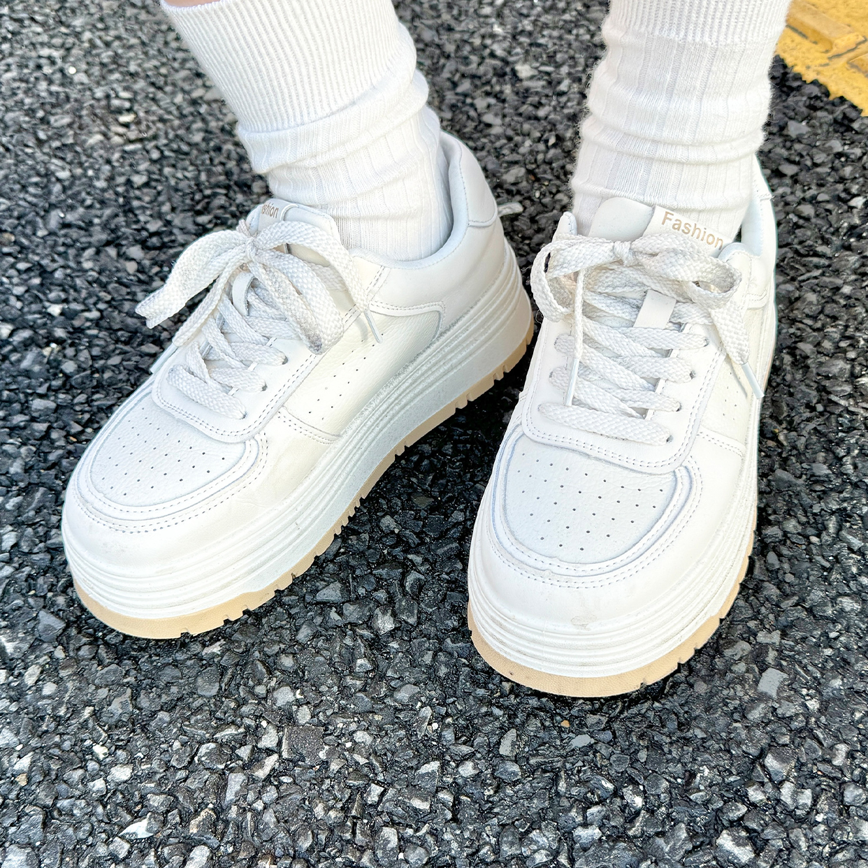 シンプルプラットフォームスニーカー | ファッション通販サイト NUGU