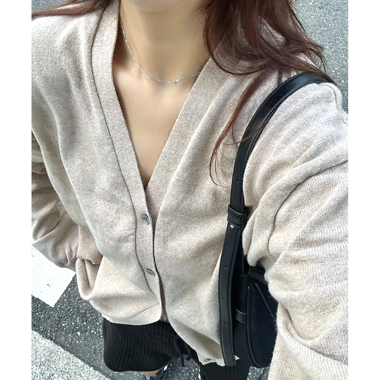 Vネックルーズフィットカーディガン | ファッション通販サイト NUGU