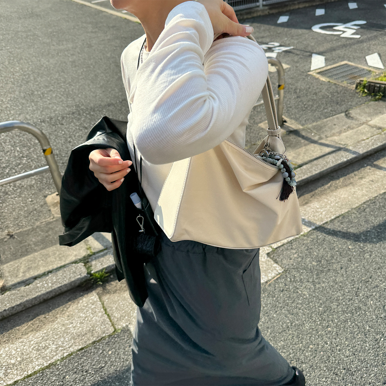 ouzer vibes パラショルダー　ポーカーズ　カンティス着用 ポーカーズ カンティス着用】ouzer vibes似 パラショルダー