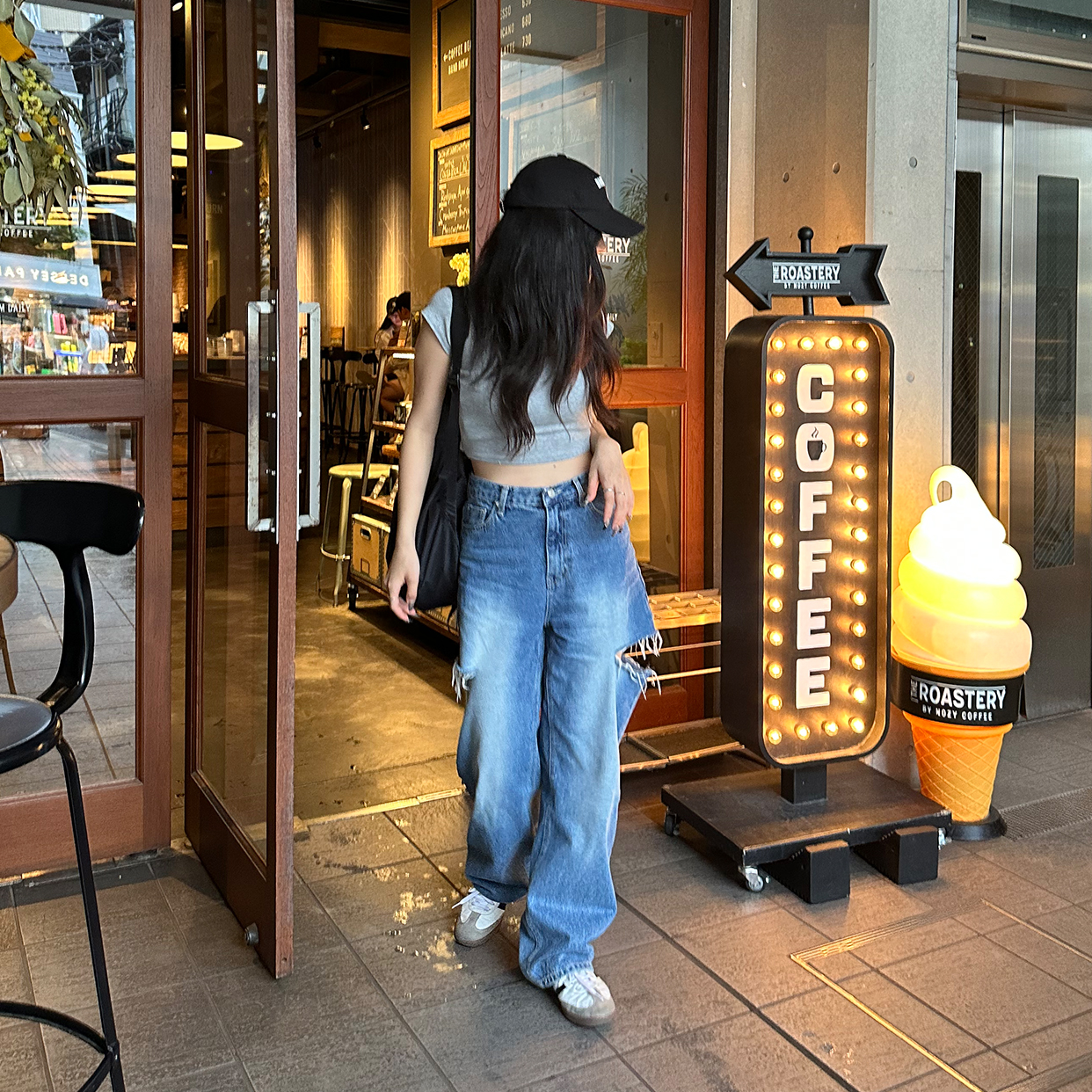 【極美品】伊太利屋ヴィンテージ風デニムパンツ セール】ヴィンテージライクセミワイドデニム（デニムパンツ