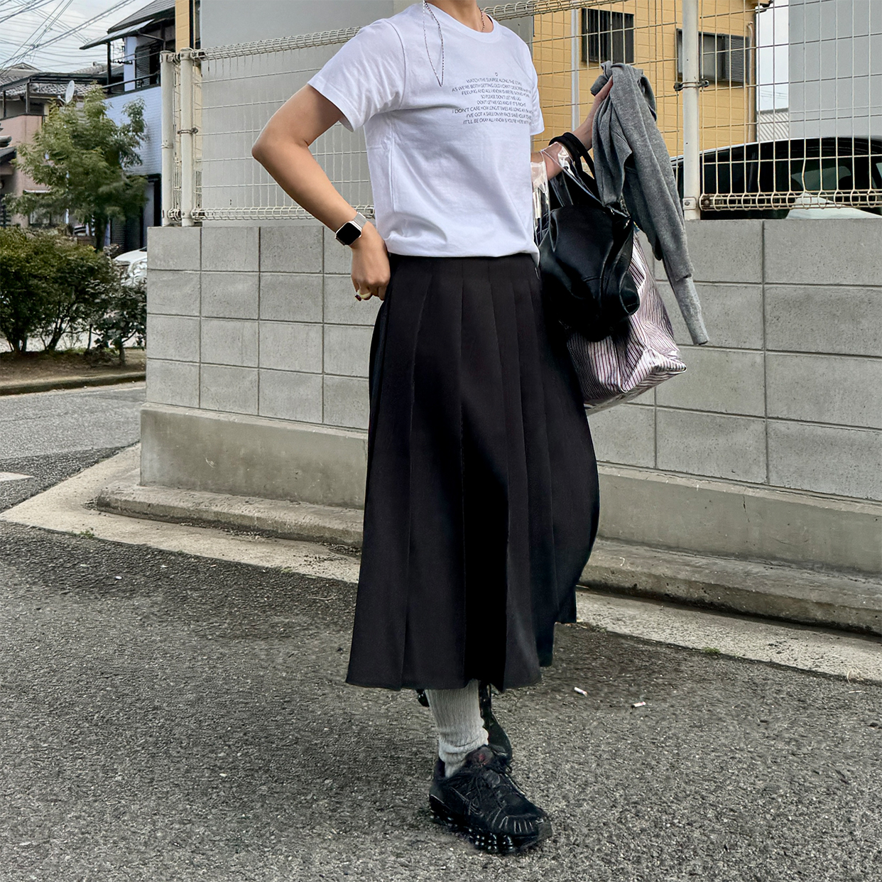 プリーツプリーズ　二重スリット！ ロングスカート 合繊ツイル レースアップスリットプリーツロングスカート