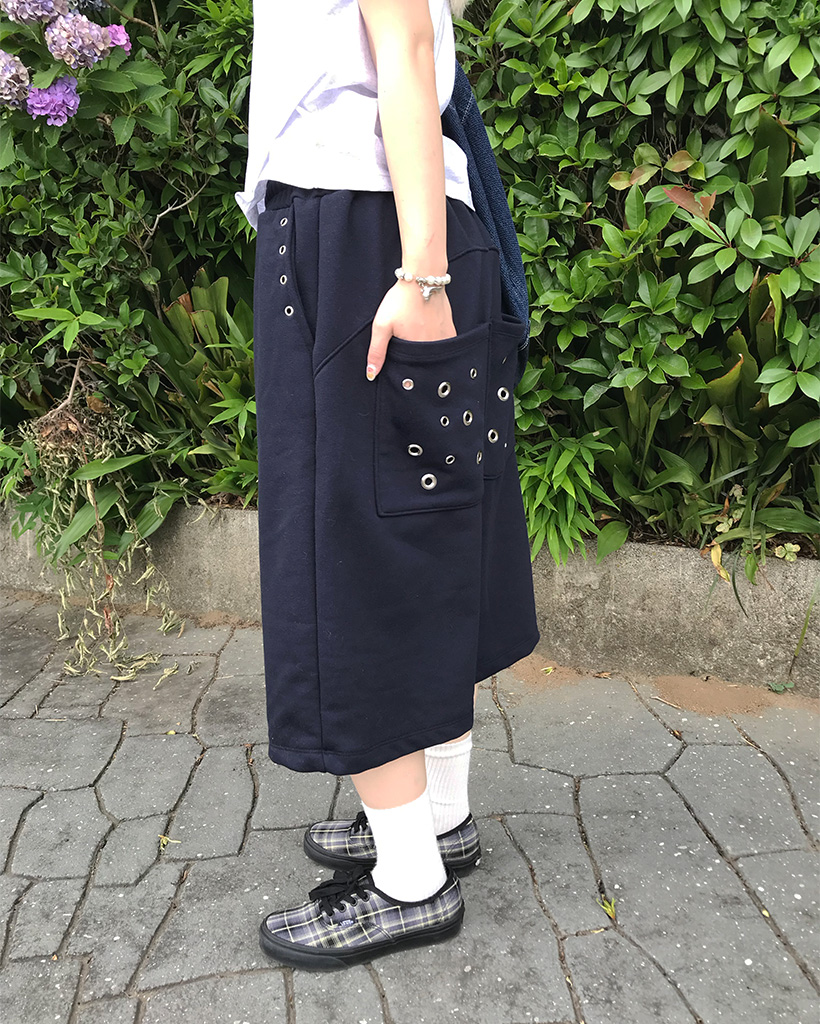スタッズスウェットバミューダパンツ