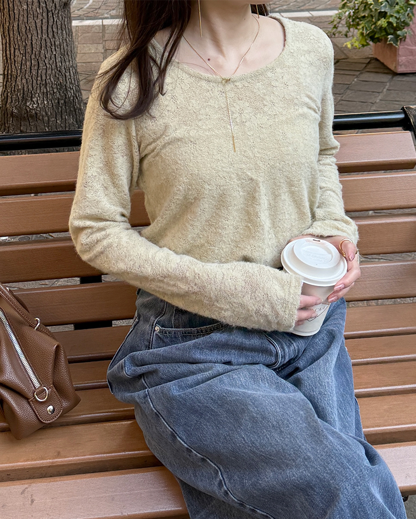 フラワーレースTシャツ