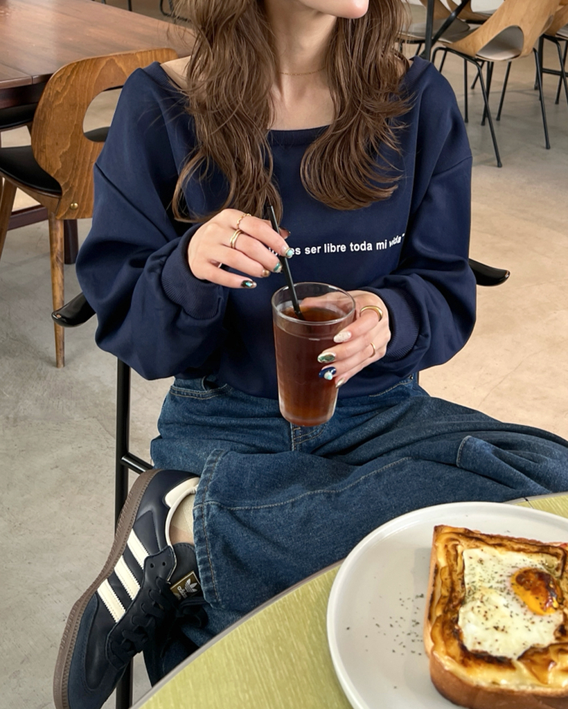 レタリングワンショルダースウェット