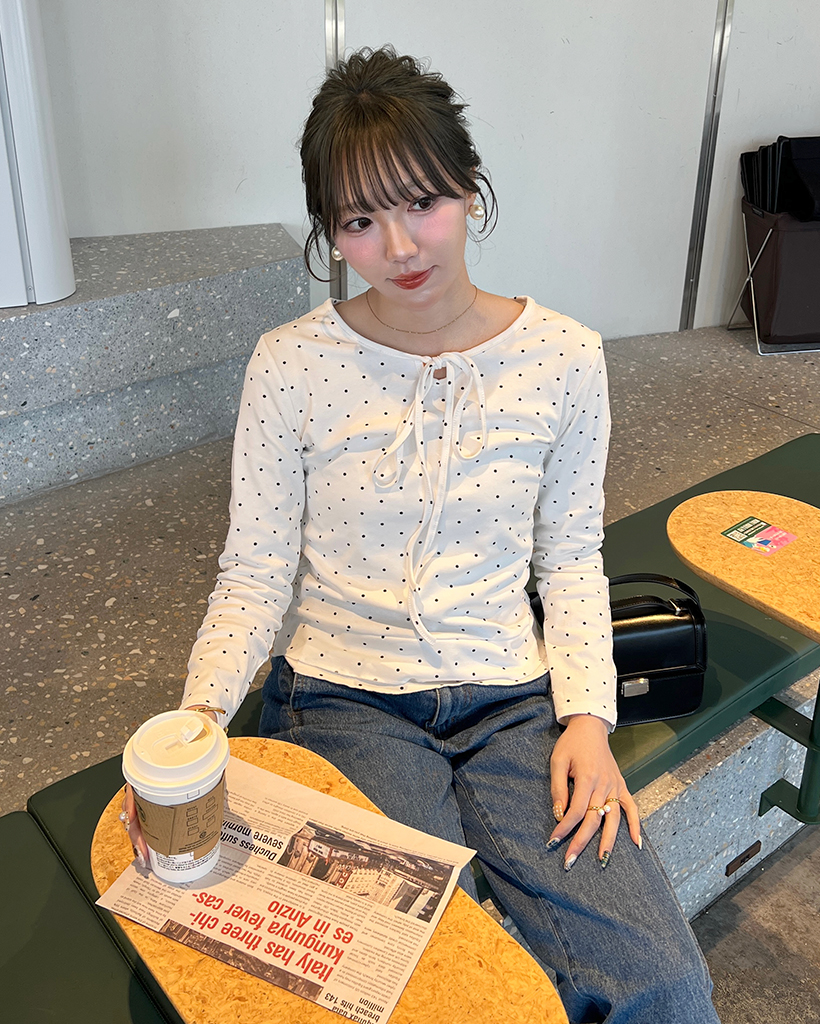 フリルドット柄Tシャツ