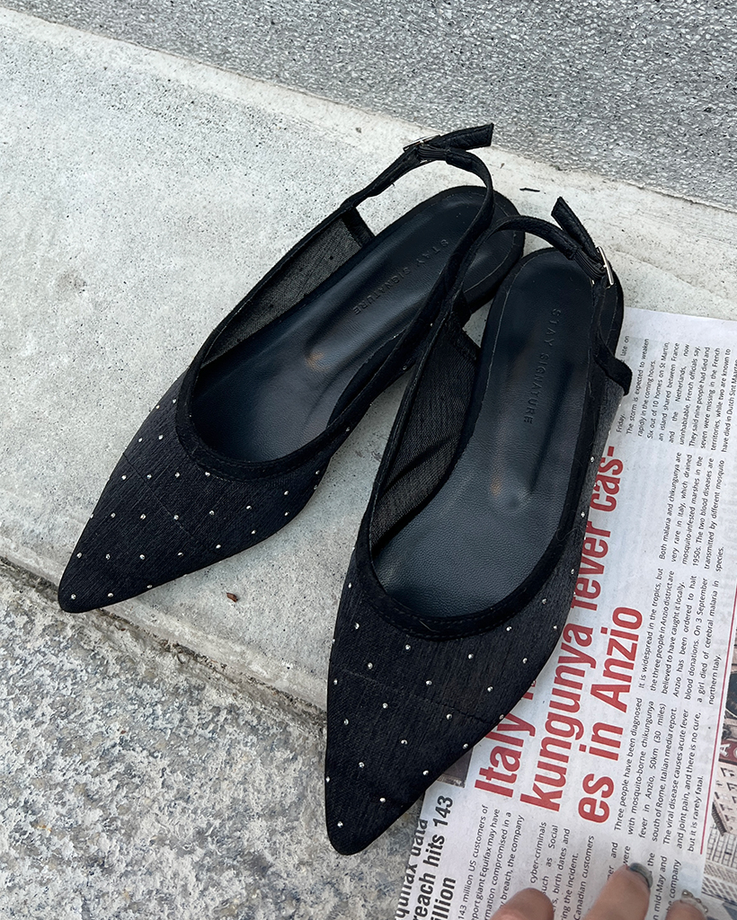 ドットキュービックポインテッドトゥ