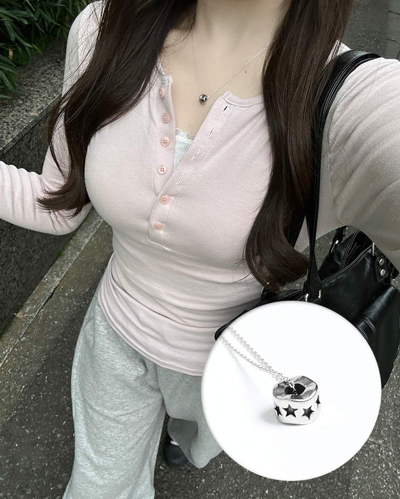 パンチングスターネックレス