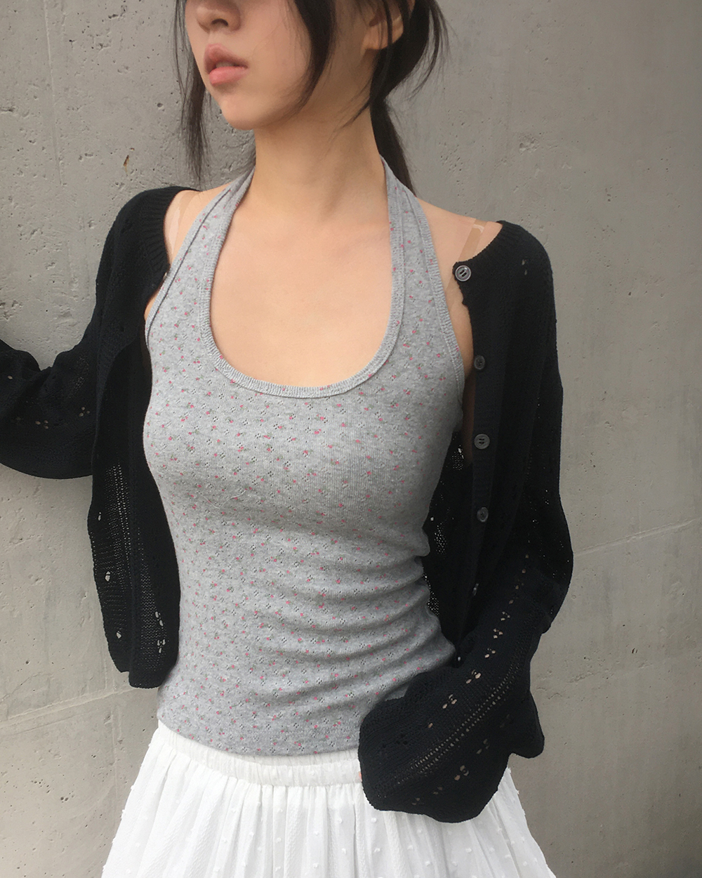 フラワーホルターノースリーブ