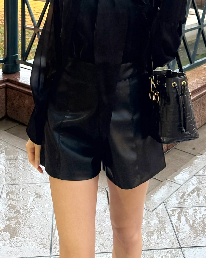 ブラックレザーショートパンツ ハイウエスト Amazon.co.jp: レザーショートパンツ ブラックレザーショートパンツ