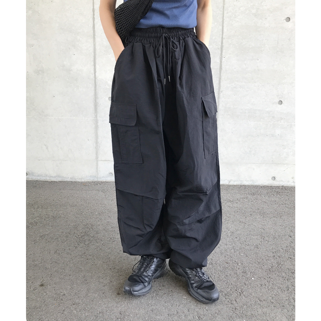 ツータックパラシュートカーゴパンツ | ファッション通販サイト NUGU