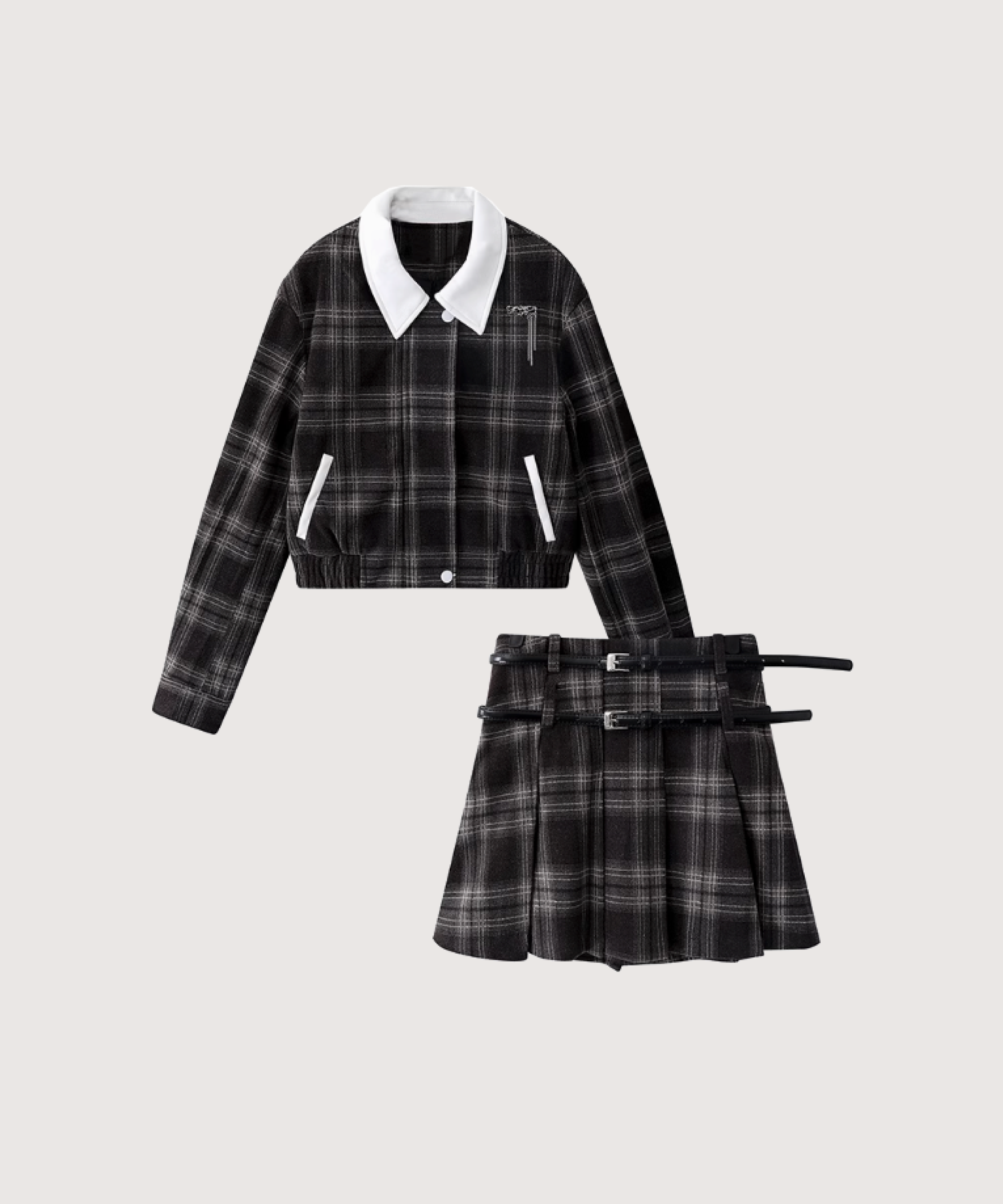 BURBERRY ブラック別珍ジャケット チェックスカート セットアップ BURBERRY ブラック別珍ジャケット チェックスカート セットアップ
