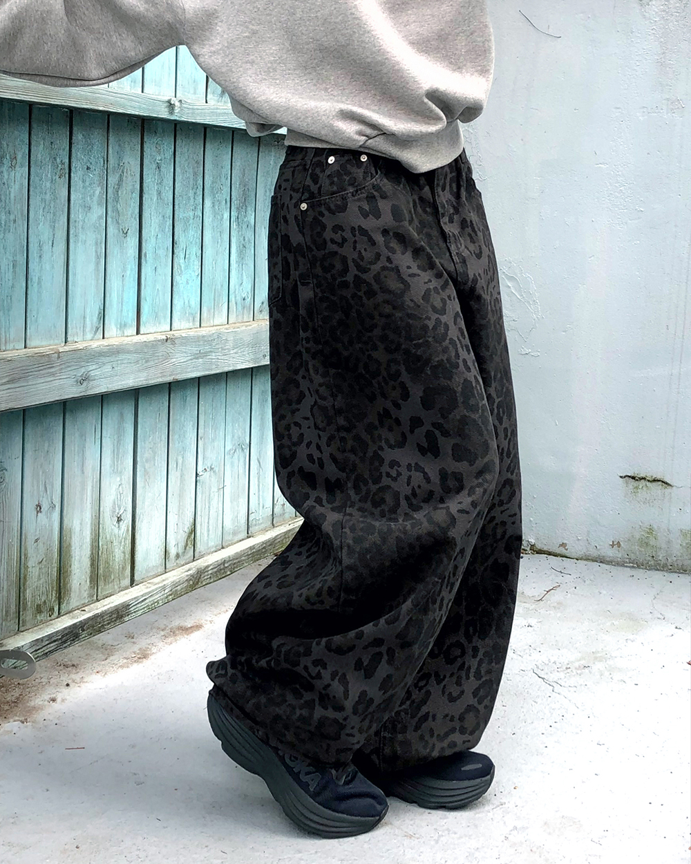 レオパード柄バルーンパンツ