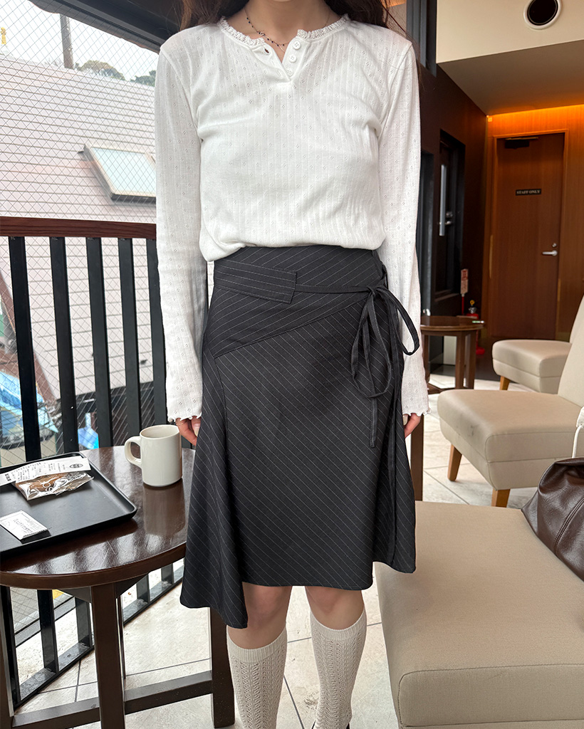 ストライプミディスカート