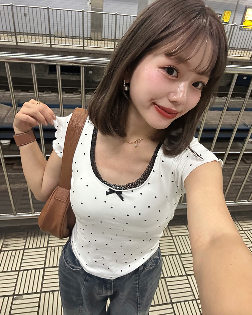 カップ付きドットレース半袖Tシャツ