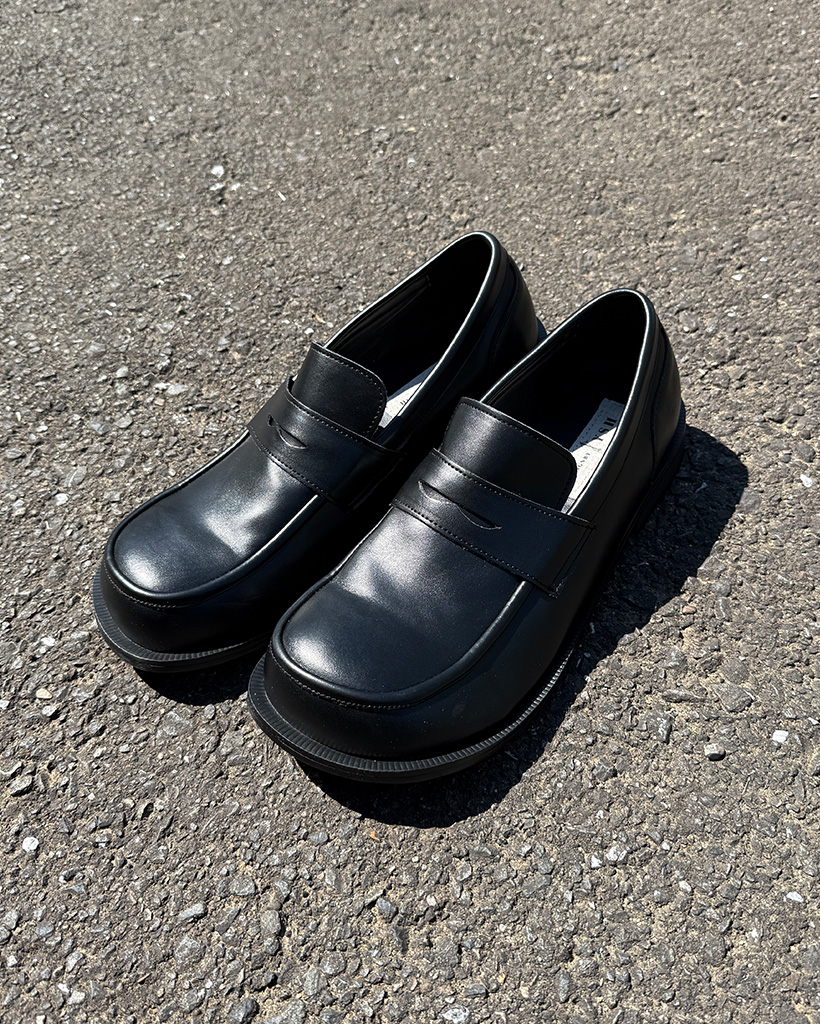 Waa. studio フラットシューズ ローファー 黒 27cm Kemio Waa. studio フラットシューズ ローファー 黒 27cm Kemio - メルカリ