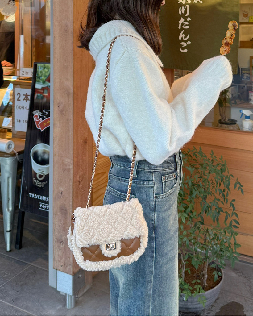 ブークレチェーンクロスバッグ