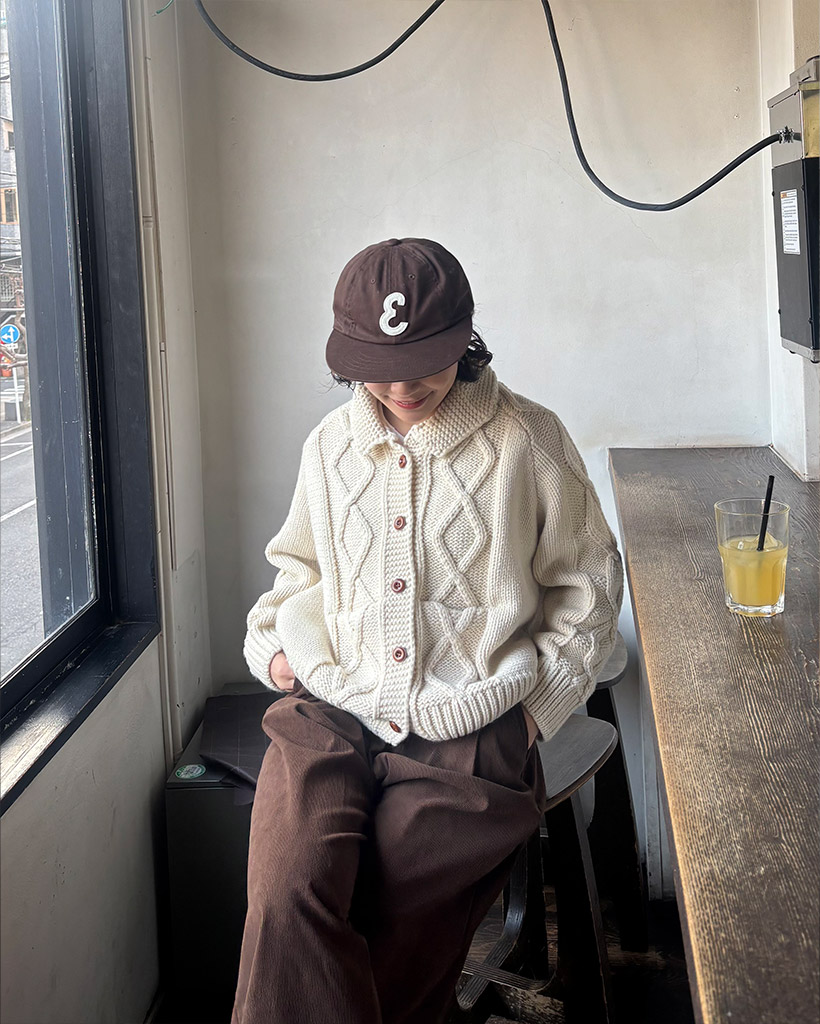 カラーネックケーブルニットカーディガン