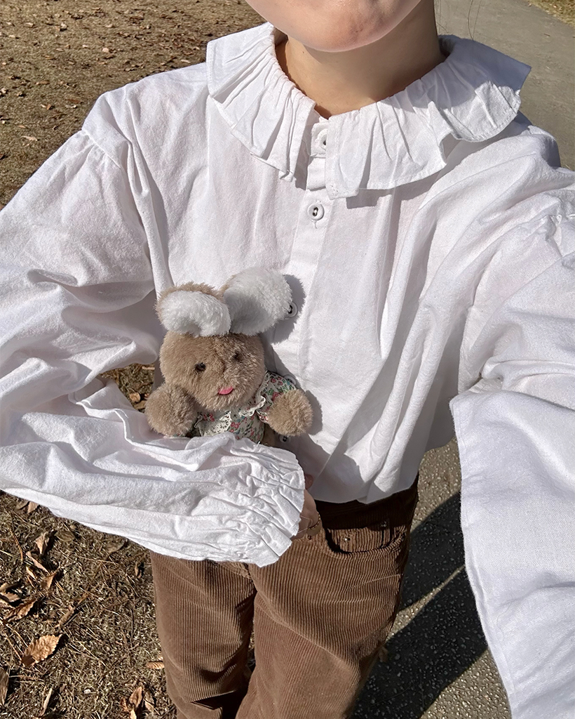 レースフリルコットンブラウス