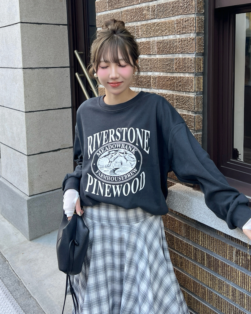 WOODプリントスウェットシャツ