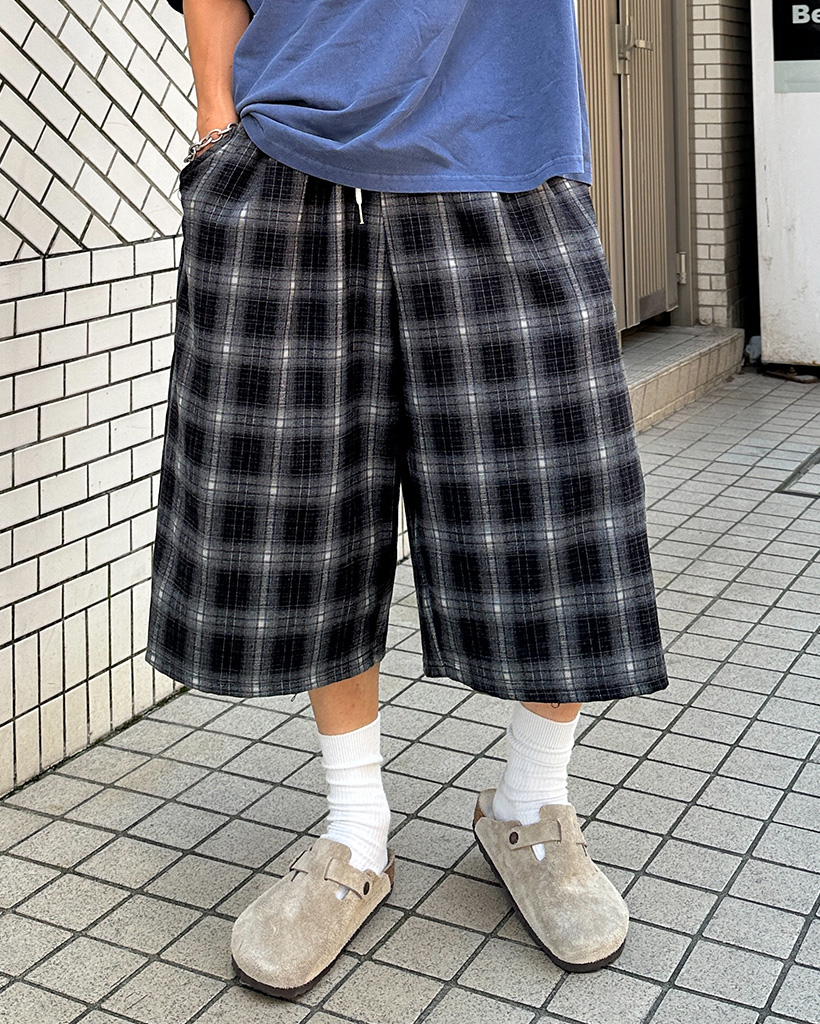 高級 miumiu ストレートパンツ ギンガムチェック コットン 黒 高級 miumiu ストレートパンツ ギンガムチェック コットン 黒
