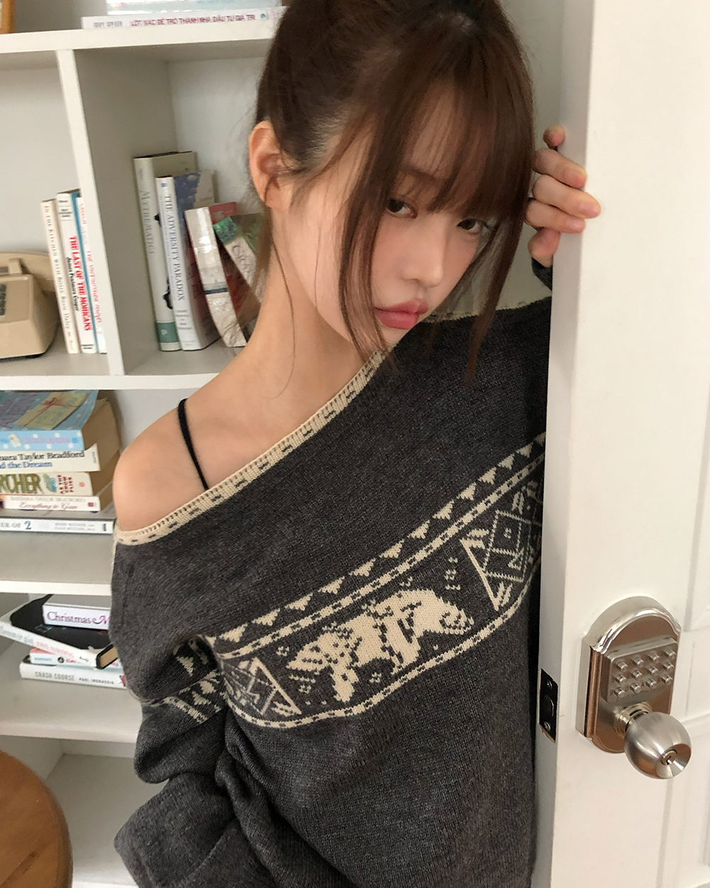 ノルディックワンオフショルダニット