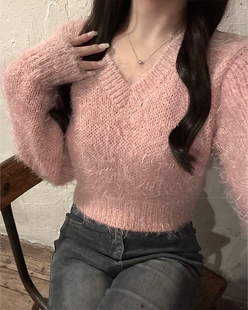 Vネッククロップシャギーニット