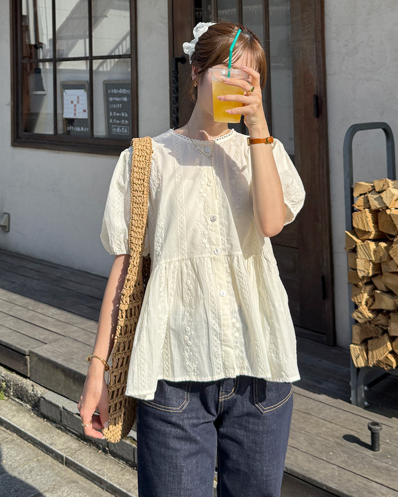 スカラップレース刺繍 ペプラムブラウス