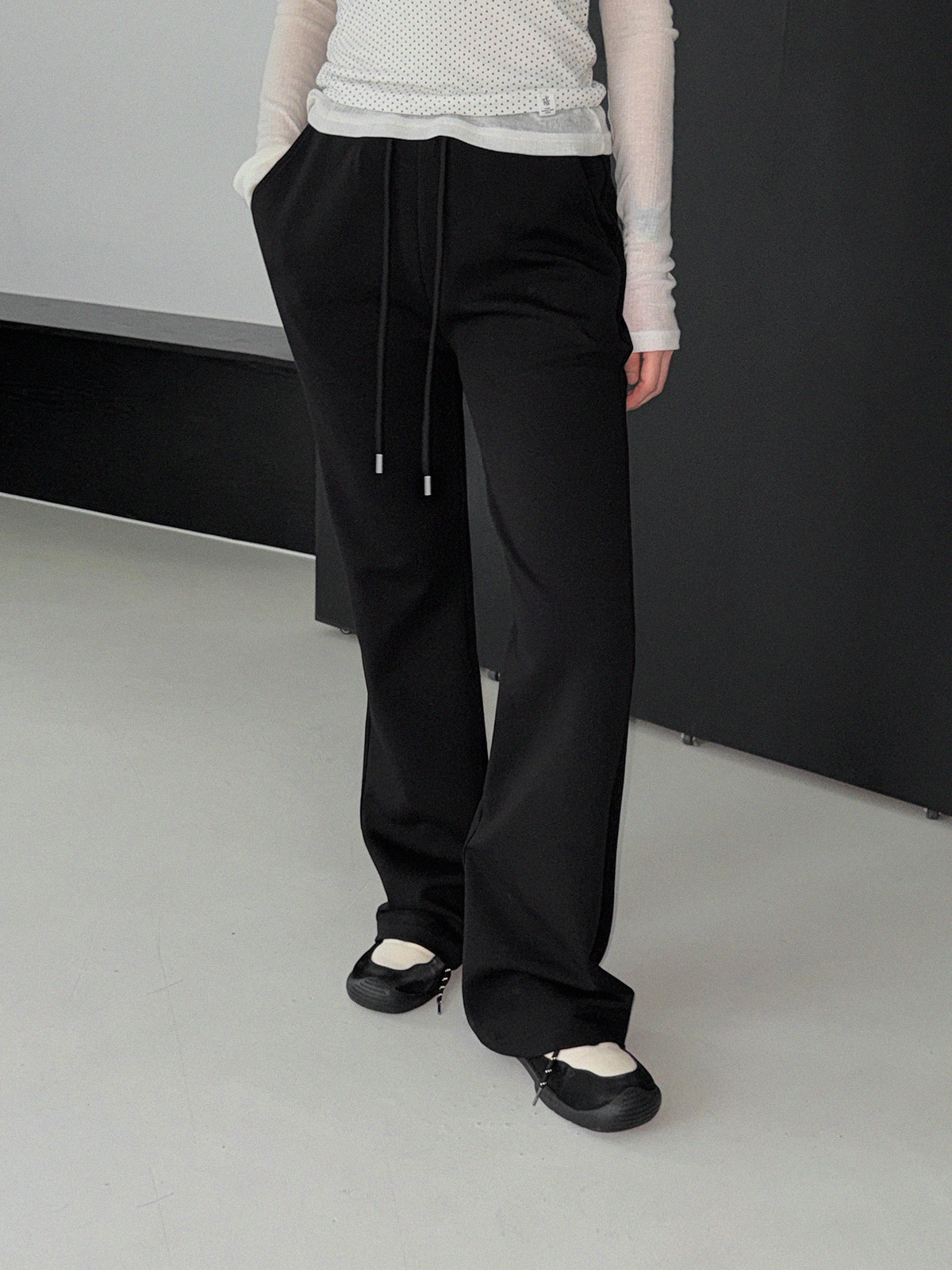 Blan elastic-waist bootcut long pants