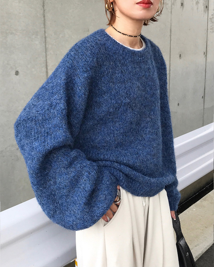 ブークレラウンドネックニット