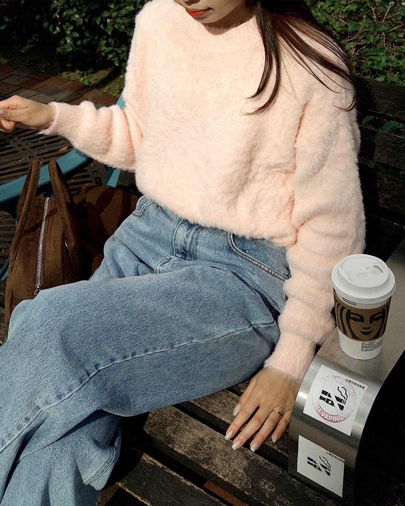 ラウンドネックニット