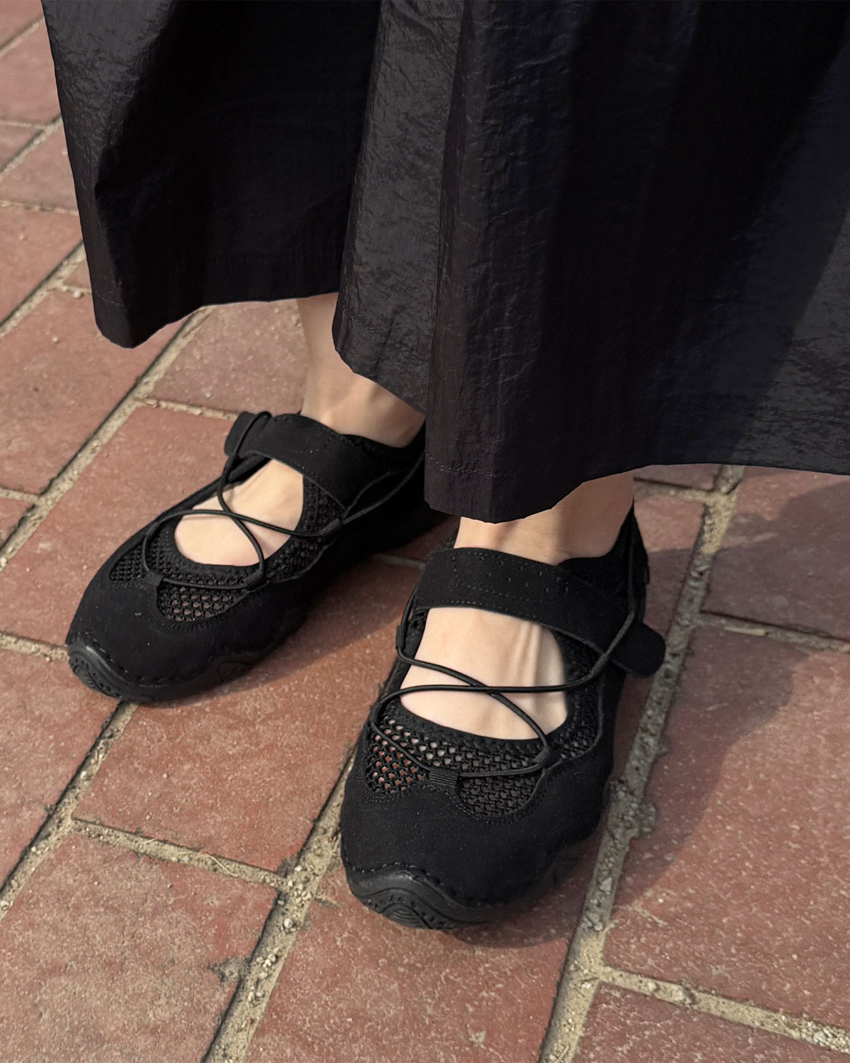 メッシュベルクロスニーカー