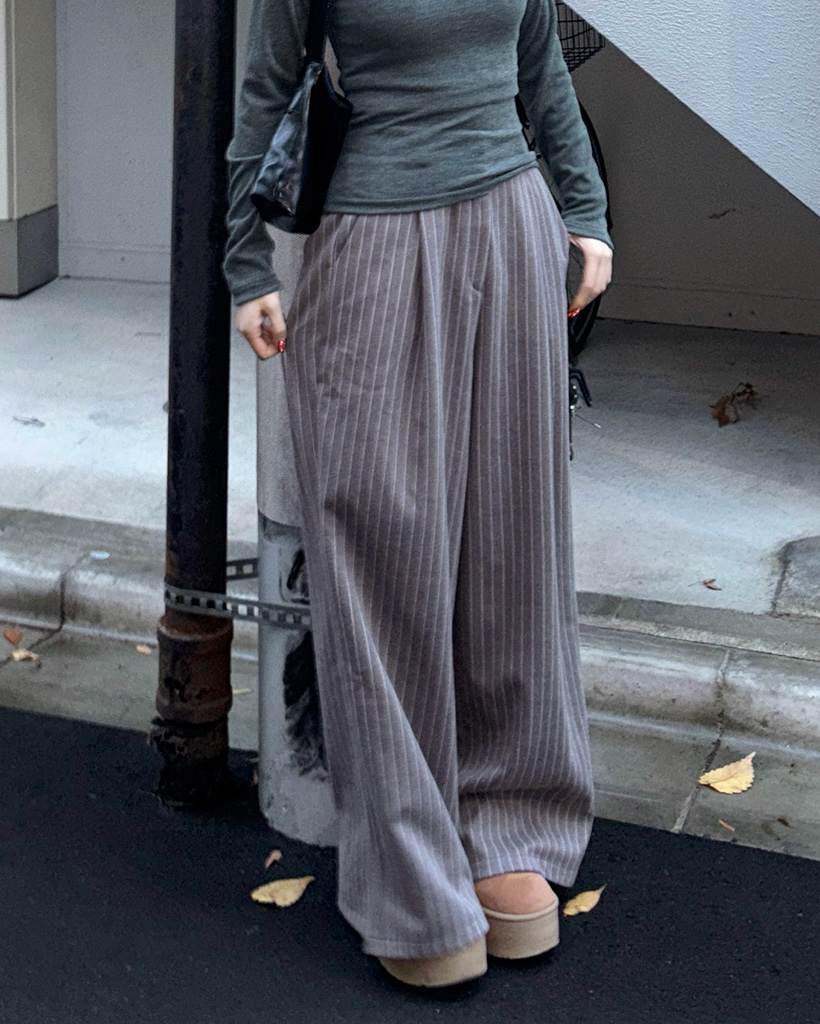 ワンタックストライプワイドスラックス