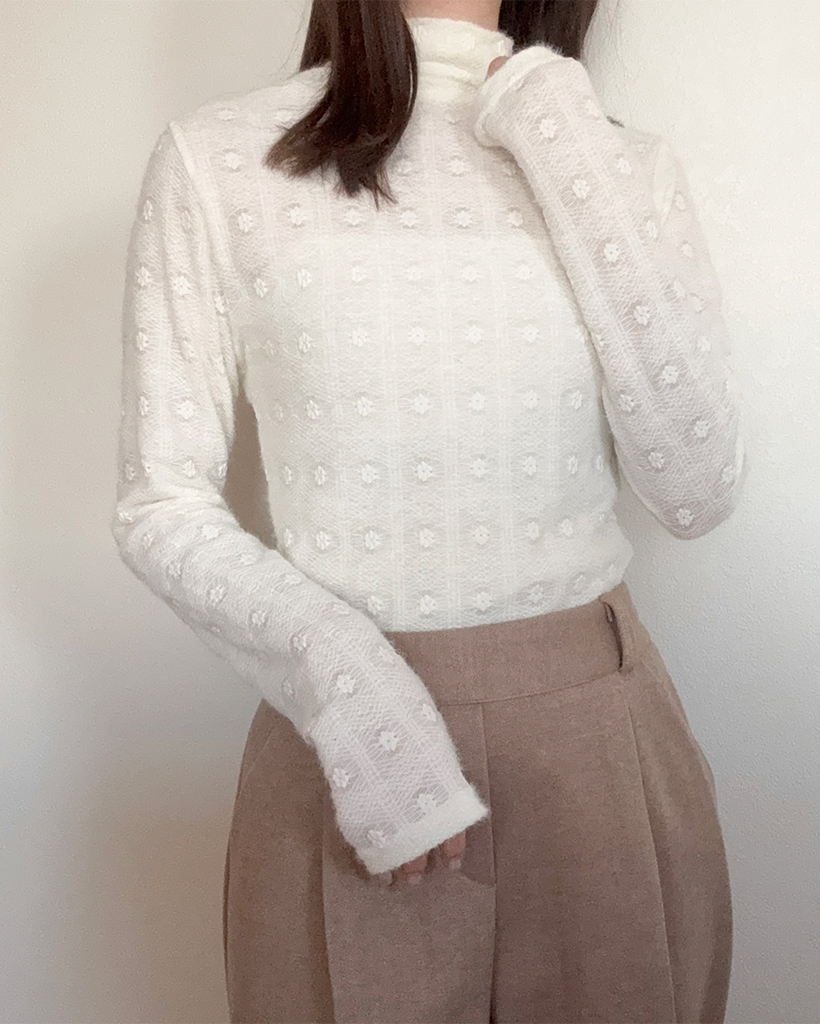 レースポイントパンチングリブニット